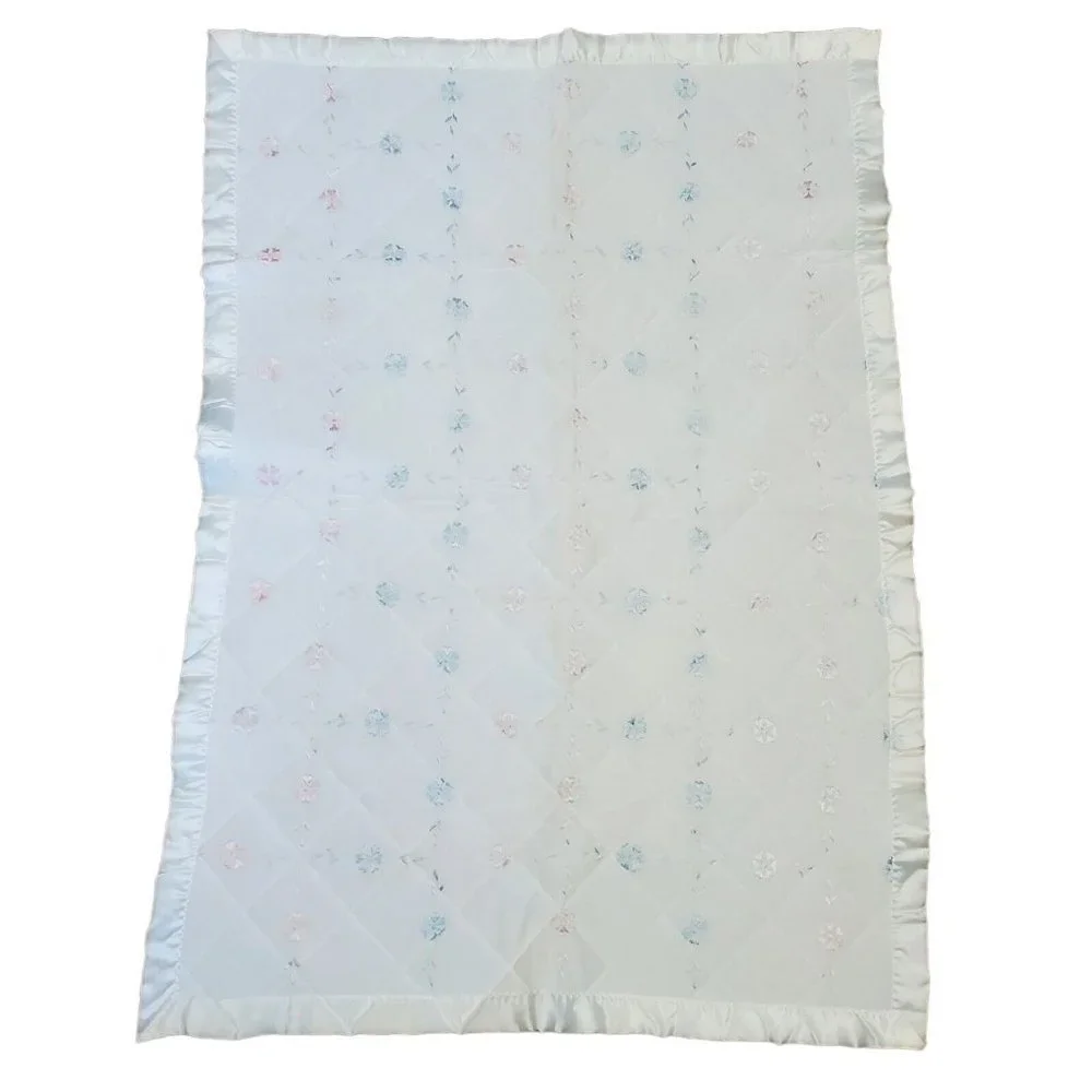 Vintage White Quilted Floral Embroidered Baby Comforter Blanket Satin Trim 48x35
